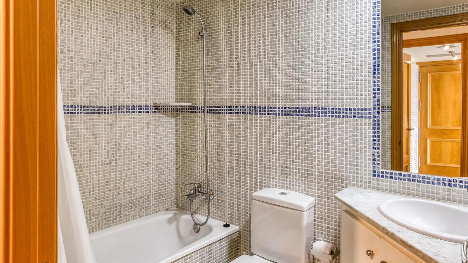 Apartamento Moll Con Piscina L' Escala España